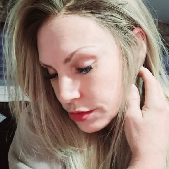 raregen Other - Raregen Over 22 Inch Human-Look Lace Front Wig - Natural Light Blonde